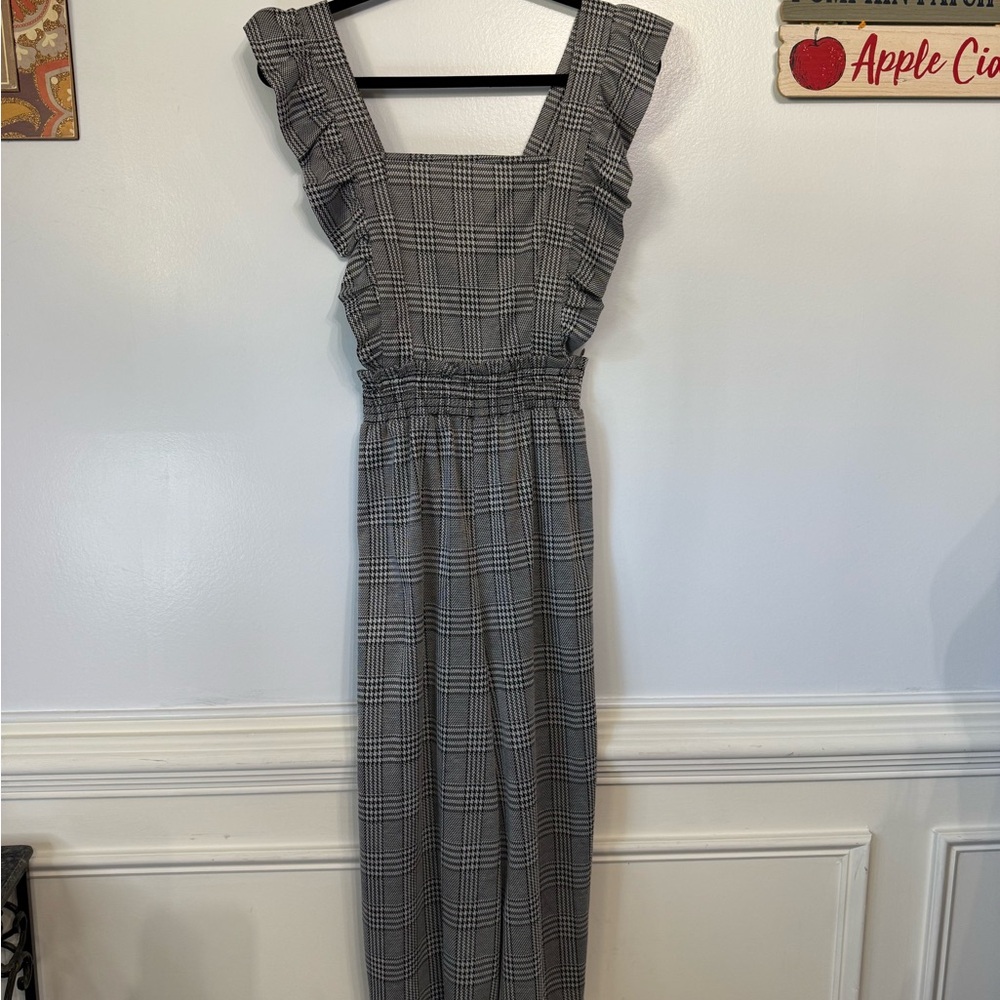 NWOT London Rose Open Back Wide Leg Open Cross back Jumpsuit S